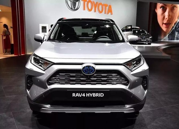 2024款丰田RAV4荣放混动版，绿色出行新标杆，最新动态抢先看